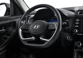 Подержанный автомобиль Hyundai Creta 2021 года (17 фото)