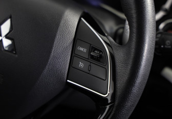 Подержанный автомобиль Mitsubishi Eclipse Cross 2019 года (11 фото)