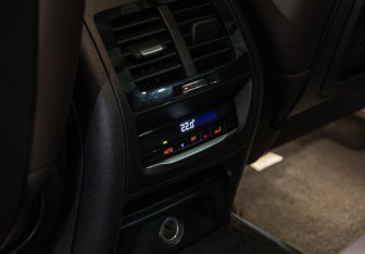 Подержанный автомобиль BMW X3 2020 года (21 фото)