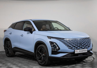 Подержанный автомобиль Omoda C5 2023 года (3 фото)