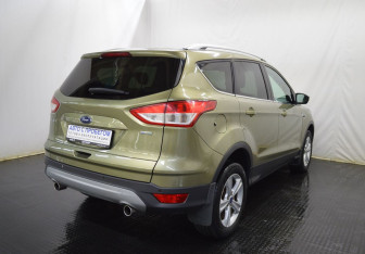 Подержанный автомобиль Ford Kuga 2014 года (5 фото)