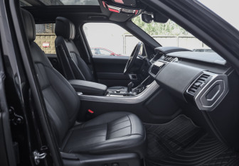 Подержанный автомобиль Land Rover Range Rover Sport 2019 года (30 фото)