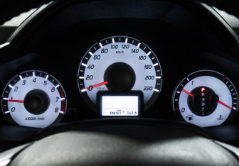 Подержанный автомобиль Honda Pilot 2013 года (12 фото)