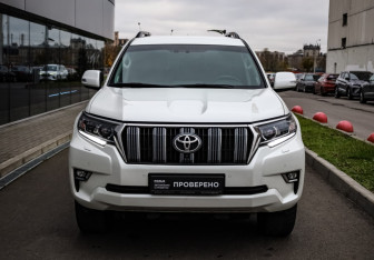 Подержанный автомобиль Toyota Land Cruiser Prado 2019 года (2 фото)
