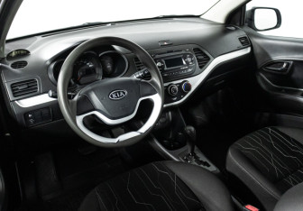 Подержанный автомобиль Kia Picanto 2011 года (11 фото)