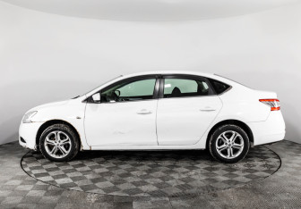 Подержанный автомобиль Nissan Sentra Sedan 2014 года (8 фото)