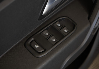 Подержанный автомобиль Renault Duster 2021 года (19 фото)