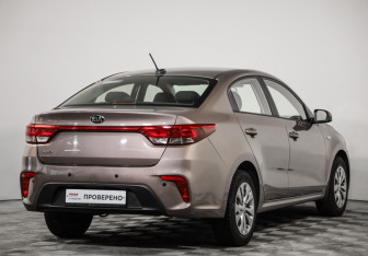 Подержанный автомобиль Kia Rio Sedan 2020 года (5 фото)