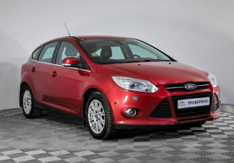 Подержанный автомобиль Ford Focus Hatchback 2011 года (3 фото)