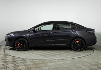 Подержанный автомобиль Omoda S5 GT 2023 года (8 фото)