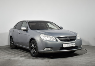 Подержанный автомобиль Chevrolet Epica 2010 года (3 фото)