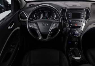 Подержанный автомобиль Hyundai Santa Fe 2016 года (11 фото)