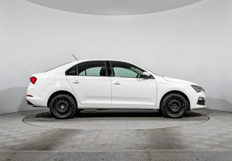 Подержанный автомобиль Skoda Rapid Liftback 2020 года (4 фото)