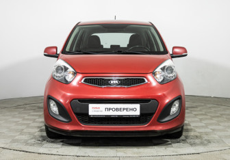 Подержанный автомобиль Kia Picanto 2014 года (2 фото)