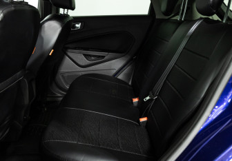 Подержанный автомобиль Ford Fiesta Hatchback 2016 года (10 фото)