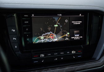 Подержанный автомобиль Volkswagen Touareg 2021 года (15 фото)