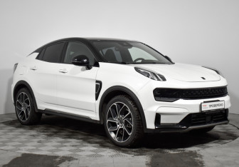 Подержанный автомобиль Lynk&Co 05 2023 года (3 фото)