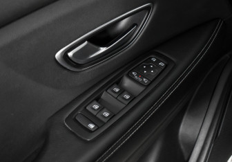 Подержанный автомобиль Renault Scenic 2017 года (10 фото)