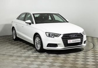 Подержанный автомобиль Audi A3 Sedan 2018 года (3 фото)