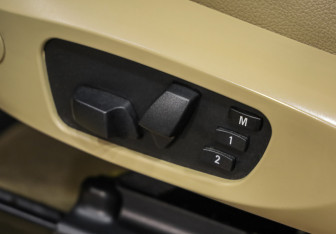 Подержанный автомобиль BMW X3 2012 года (20 фото)
