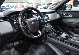 Подержанный автомобиль Land Rover Range Rover Velar 2019 года (15 фото)