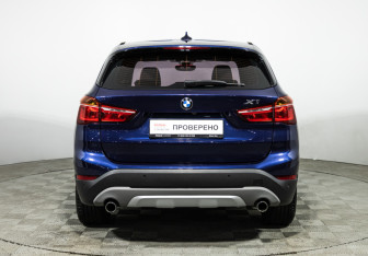 Подержанный автомобиль BMW X1 2015 года (6 фото)