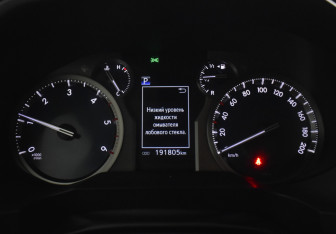 Подержанный автомобиль Toyota Land Cruiser Prado 2021 года (22 фото)