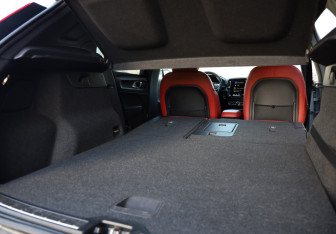 Подержанный автомобиль Volvo XC40 2019 года (32 фото)