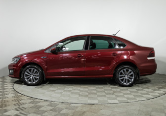 Подержанный автомобиль Volkswagen Polo Sedan 2019 года (8 фото)
