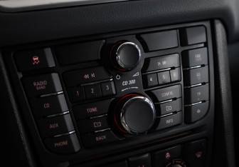 Подержанный автомобиль Opel Meriva 2011 года (13 фото)