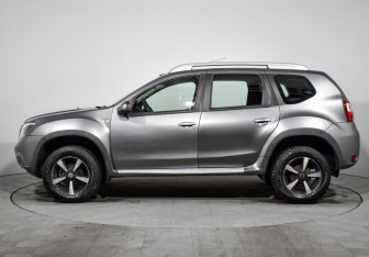 Подержанный автомобиль Nissan Terrano 2019 года (8 фото)