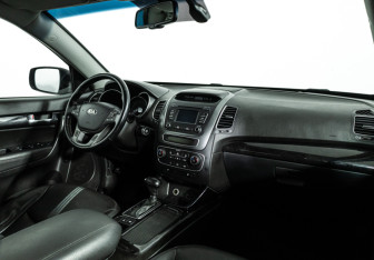 Подержанный автомобиль Kia Sorento 2020 года (7 фото)
