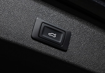 Подержанный автомобиль Audi Q5 2013 года (20 фото)