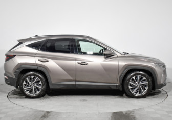 Подержанный автомобиль Hyundai Tucson 2023 года (4 фото)