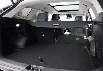 Подержанный автомобиль Geely Atlas 2024 года (36 фото)