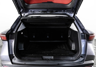 Подержанный автомобиль Omoda C5 2023 года (24 фото)