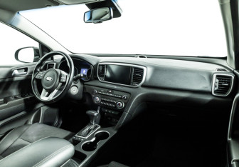 Подержанный автомобиль Kia Sportage 2021 года (9 фото)