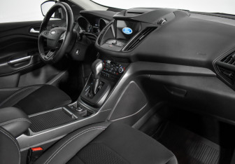 Подержанный автомобиль Ford Kuga 2018 года (14 фото)