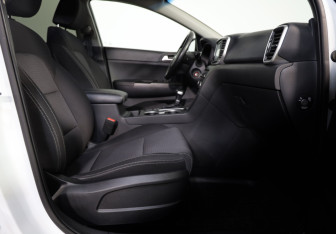 Подержанный автомобиль Kia Sportage 2019 года (22 фото)