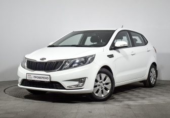 Подержанный автомобиль Kia Rio Hatchback 2013 года (1 фото)
