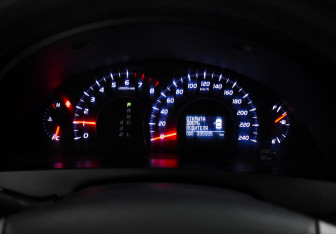 Подержанный автомобиль Toyota Camry Sedan 2009 года (19 фото)