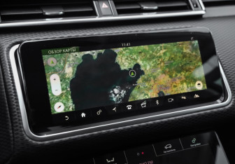 Подержанный автомобиль Land Rover Range Rover Velar 2017 года (20 фото)