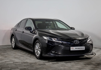 Подержанный автомобиль Toyota Camry Sedan 2019 года (3 фото)