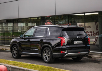 Подержанный автомобиль Hyundai Palisade 2021 года (8 фото)