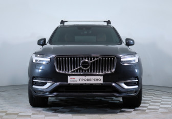 Подержанный автомобиль Volvo XC90 2021 года (2 фото)