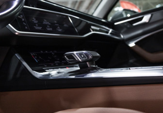 Подержанный автомобиль Audi A6 Sedan 2019 года (26 фото)