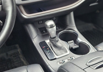 Подержанный автомобиль Toyota Highlander 2015 года (22 фото)
