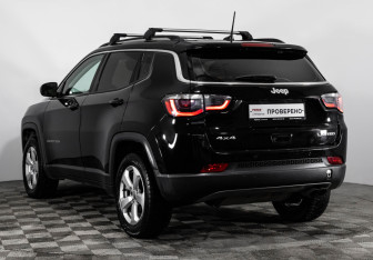 Подержанный автомобиль Jeep Compass 2018 года (7 фото)