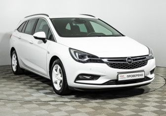 Подержанный автомобиль Opel Astra Wagon 2019 года (3 фото)