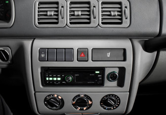 Подержанный автомобиль УАЗ Patriot 2007 года (14 фото)